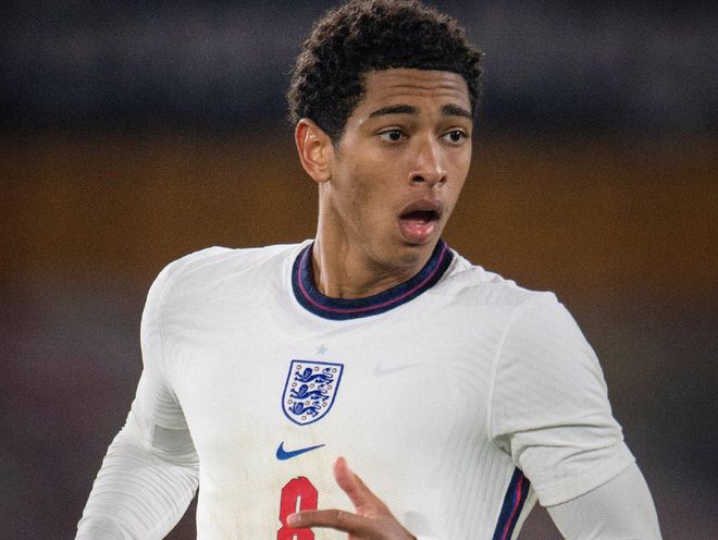 场均1.37分，执教至少10场欧冠的意大利教练中孔蒂成绩倒数第5（孔蒂欧冠场均1.37分，在执教10场以上的意大利教练中排名倒数第五）