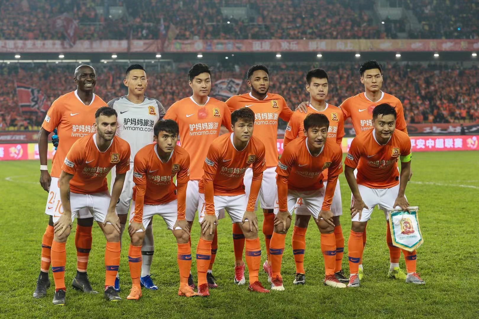 博洛尼亚中场：我学会了无所畏惧，只想用胜利回报远征球迷（博洛尼亚中场：无畏前行，唯以胜利回报远征球迷）