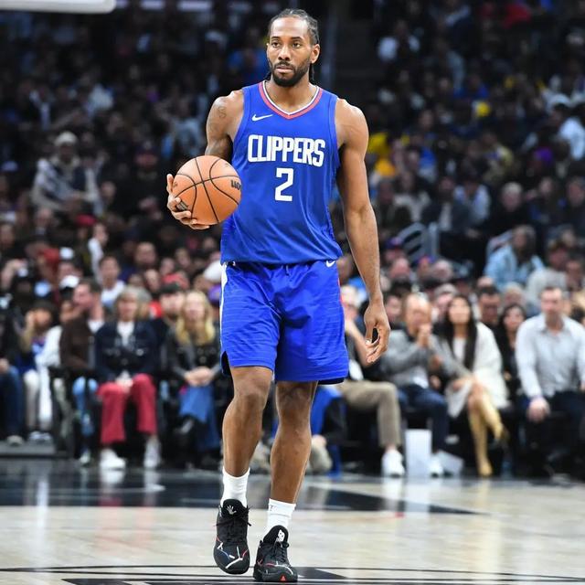 律师张冰：河南队拒不履行仲裁结果，涉及金额约77.83万元（张冰律师称河南队未执行仲裁裁决，涉款约77.83万元）