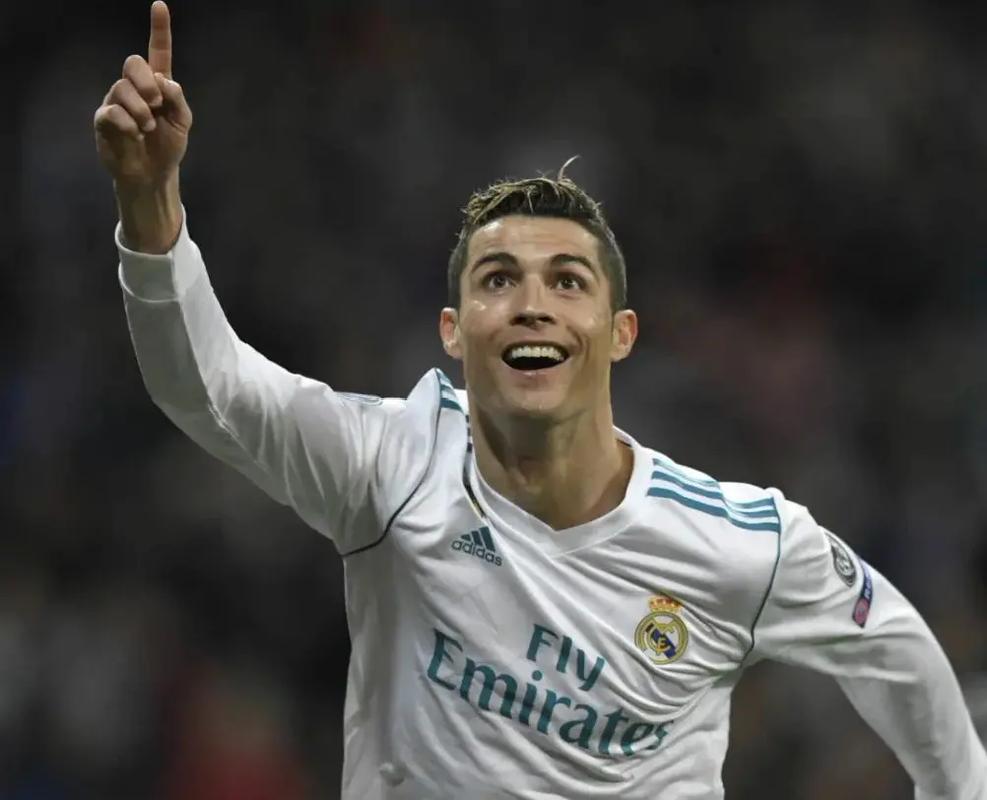 本场0盖帽！切特：对面不出手所以根本盖不了，真是幸福的烦恼（本场零封盖！切特调侃：对手不出手我也无从下手，算是幸福的烦恼）