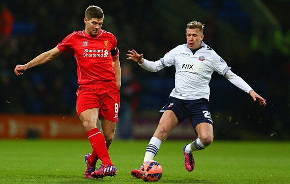 聊了什么？阿隆索欧冠赛后与弗林蓬进行了14分钟秘密会谈（欧冠赛后阿隆索与弗林蓬密谈14分钟，内容仍成谜）