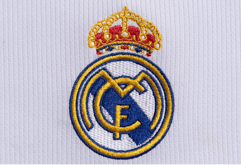 本菲卡客场2-0阿贾克斯，萨穆埃尔-达尔、巴雷罗建功（本菲卡客场2比0击败阿贾克斯，萨穆埃尔-达尔和巴雷罗进球）