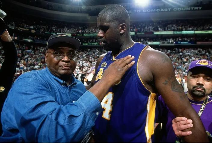 话题｜萨拉赫无缘欧冠名单 离开利物浦倒计时？（焦点｜萨拉赫落选欧冠名单 告别利物浦进入倒计时？）