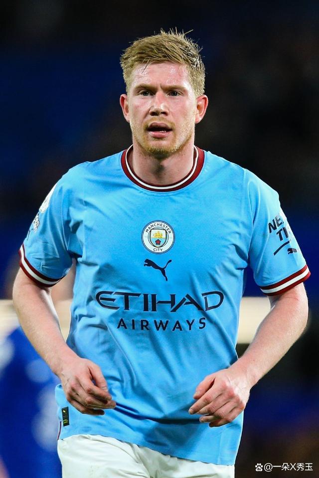 孔帕尼：凯恩和对手的手臂位置几乎一样，这种情况不该判点球（孔帕尼：凯恩与对手手臂位置接近，此类情况不应判点球）